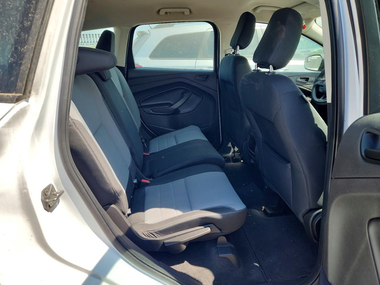 2019 FORD ESCAPE S photo 19