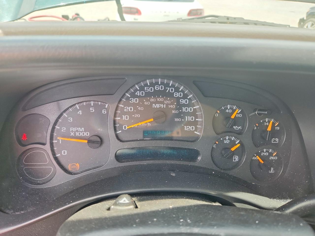 2004 CHEVROLET SILVERADO C1500 photo 9