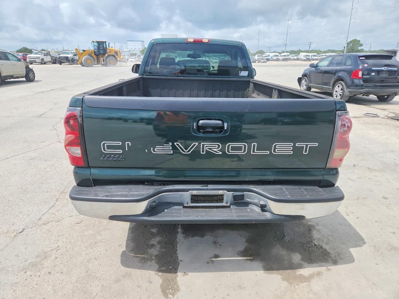 2004 CHEVROLET SILVERADO C1500 photo 6