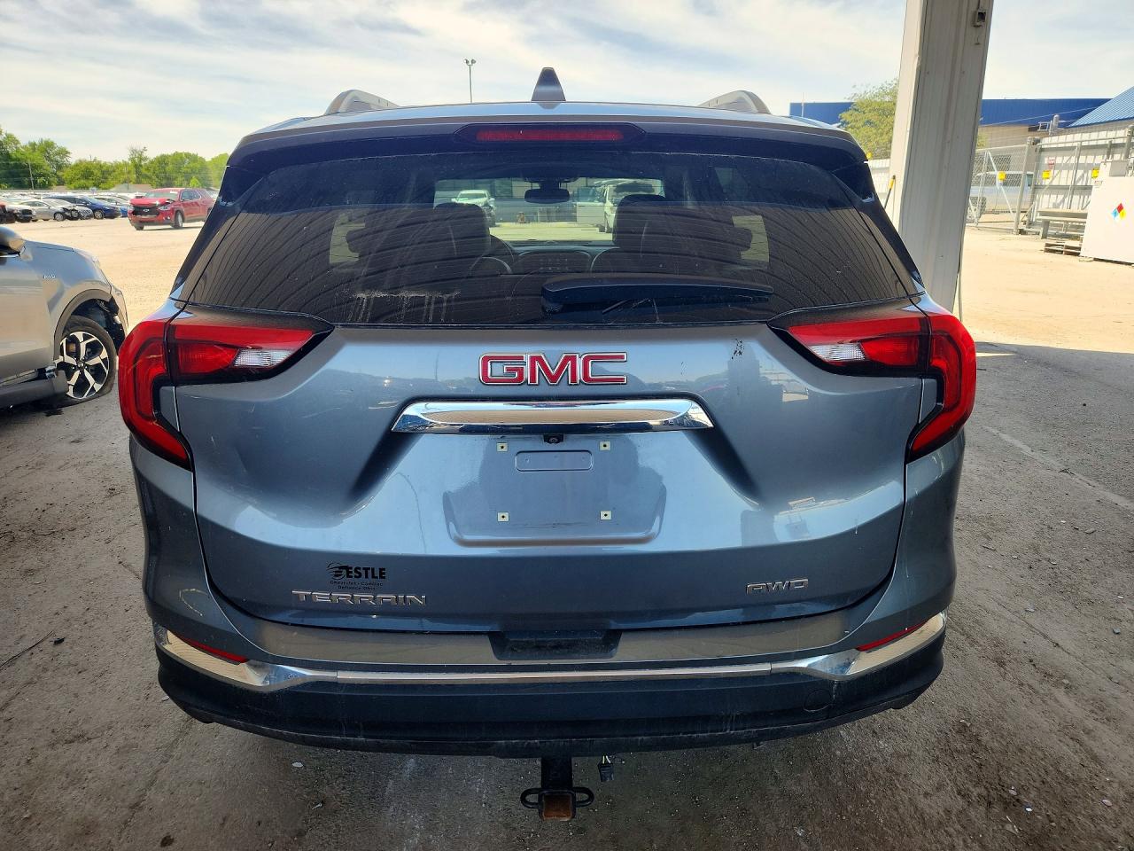 2020 GMC TERRAIN SLT photo 11