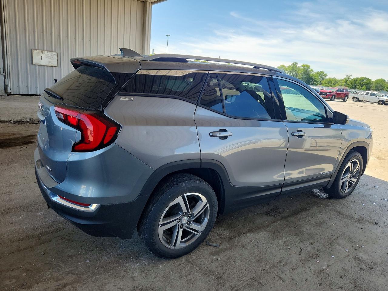 2020 GMC TERRAIN SLT photo 5