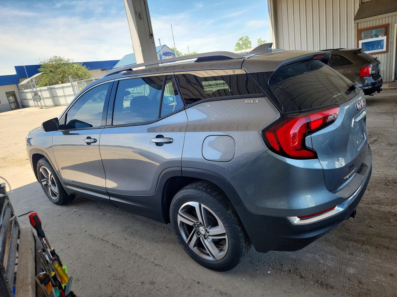 2020 GMC TERRAIN SLT photo 3