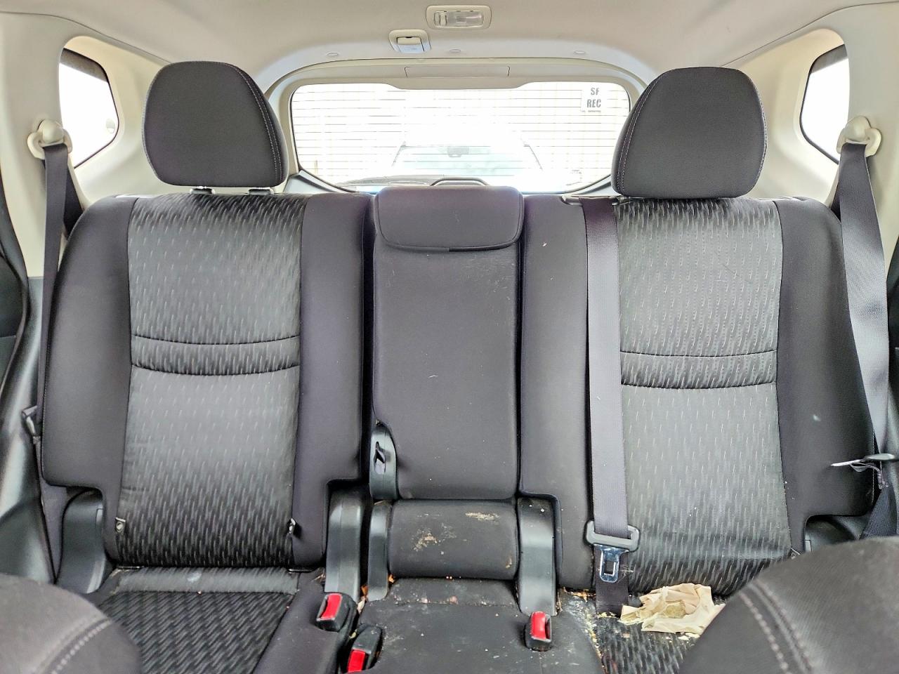 2019 NISSAN ROGUE SV photo 19