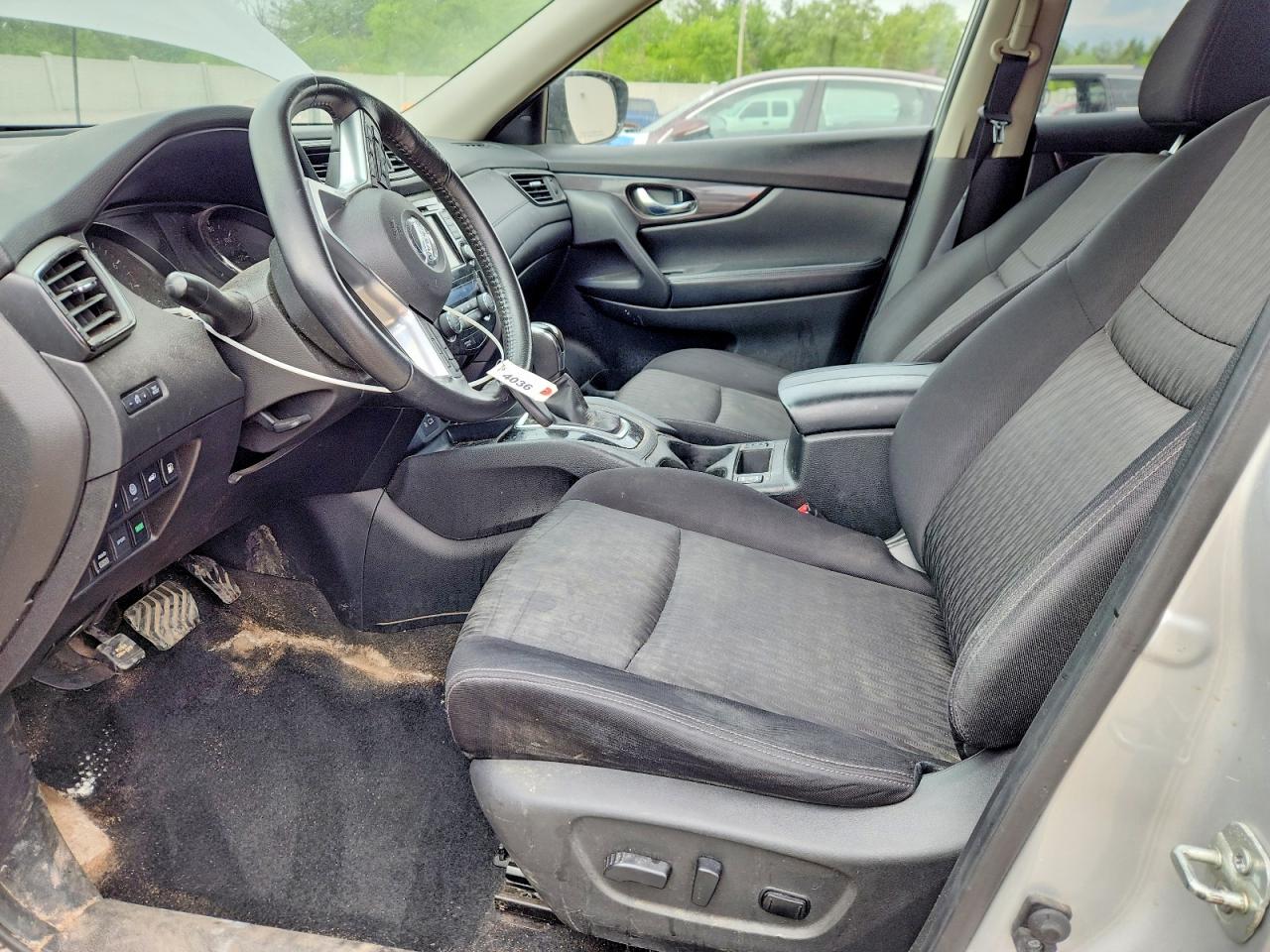 2019 NISSAN ROGUE SV photo 13