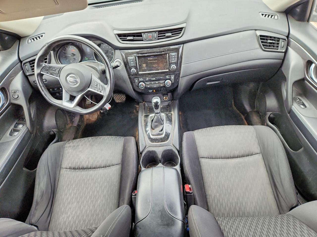 2019 NISSAN ROGUE SV photo 15
