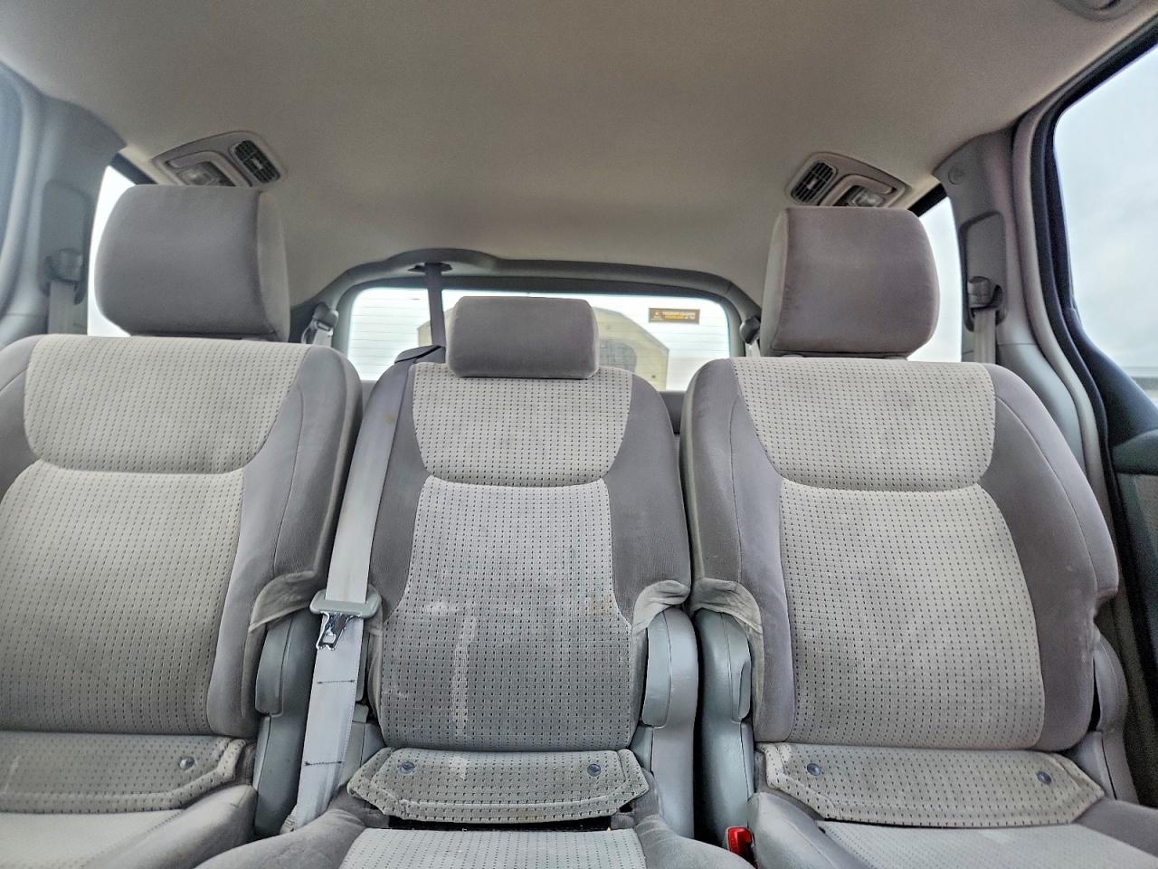 2009 TOYOTA SIENNA LE 8-PASSENGER photo 10