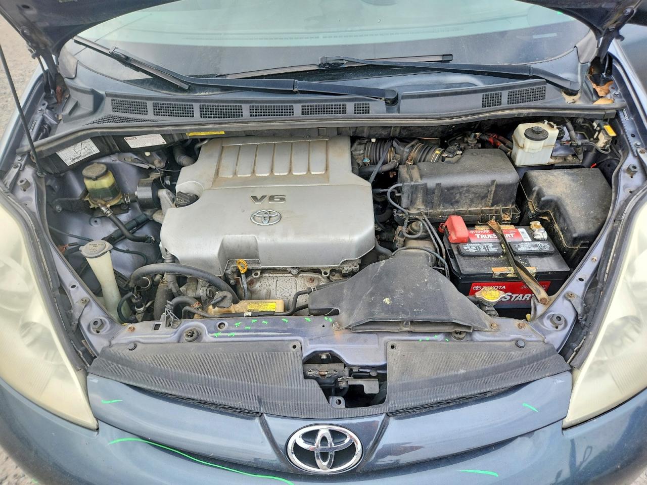 2009 TOYOTA SIENNA LE 8-PASSENGER photo 12