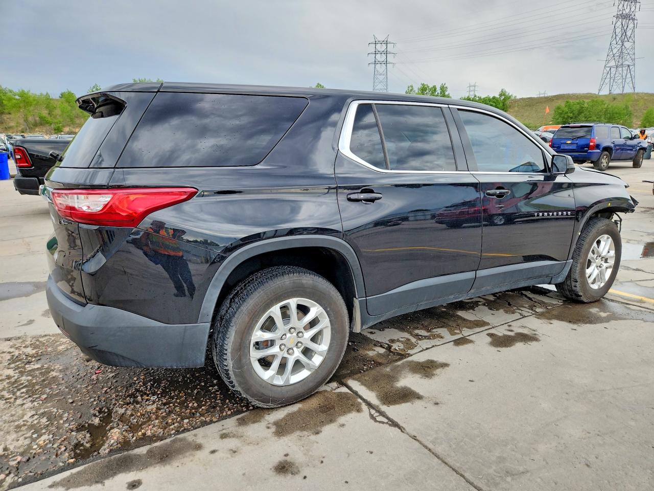 2019 CHEVROLET TRAVERSE LS photo 7