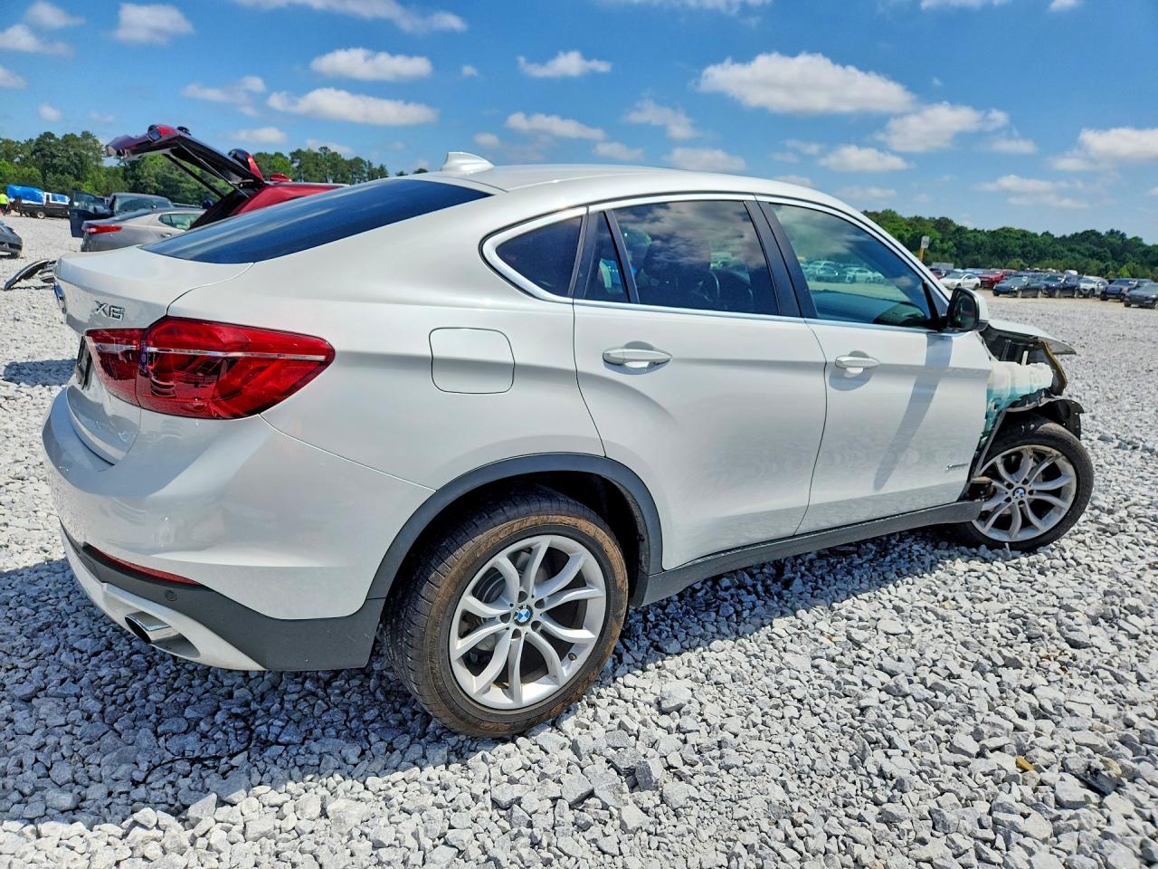 2016 BMW X6 XDRIVE35I photo 3