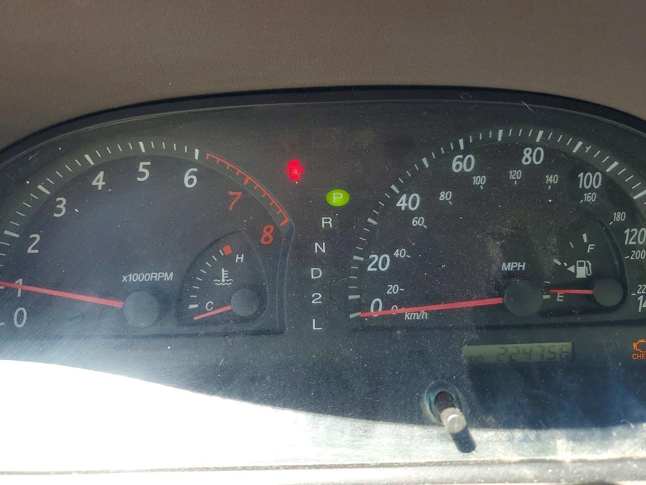 2003 TOYOTA CAMRY LE photo 25