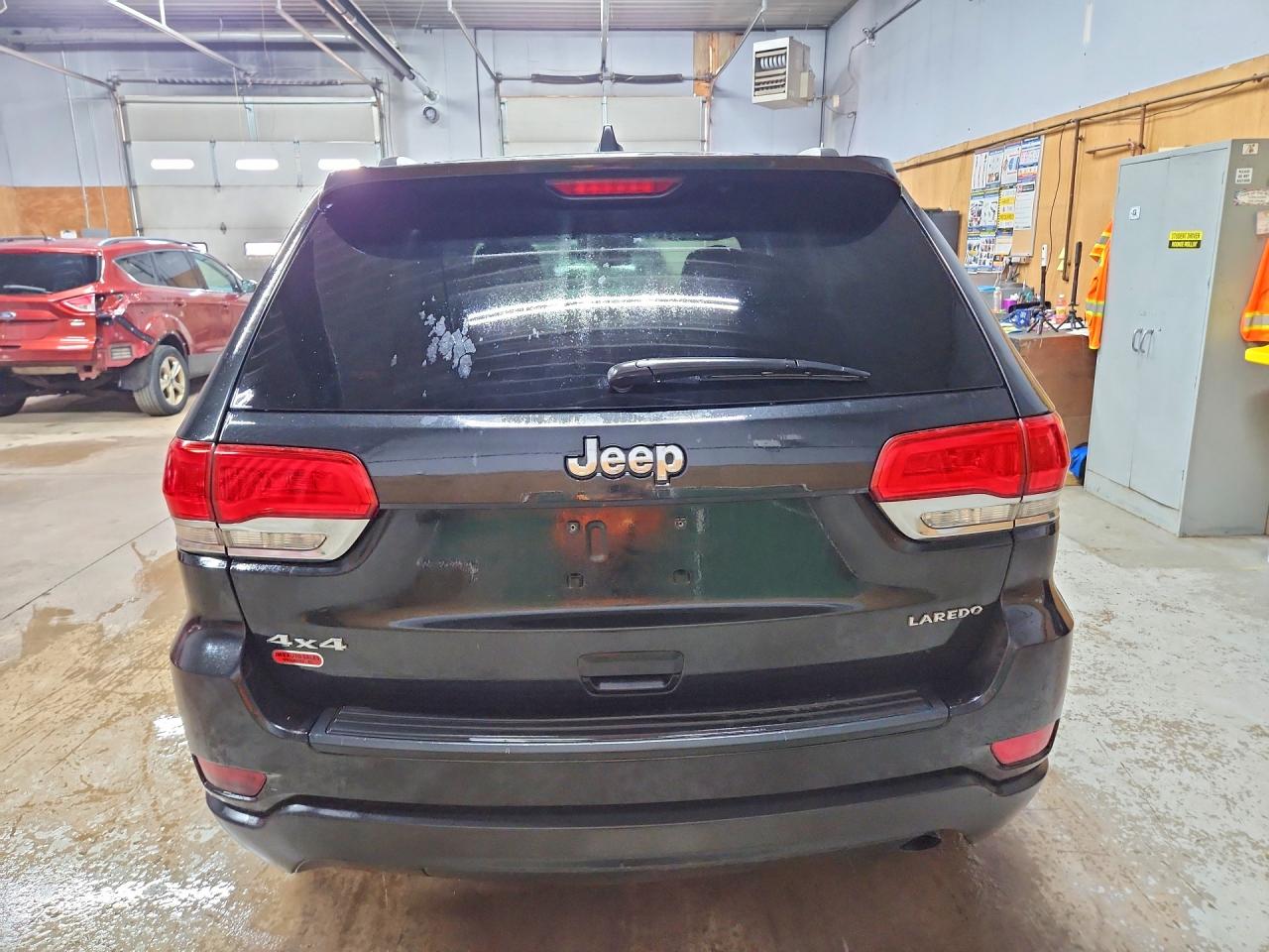 2014 JEEP GRAND CHEROKEE LAREDO photo 11