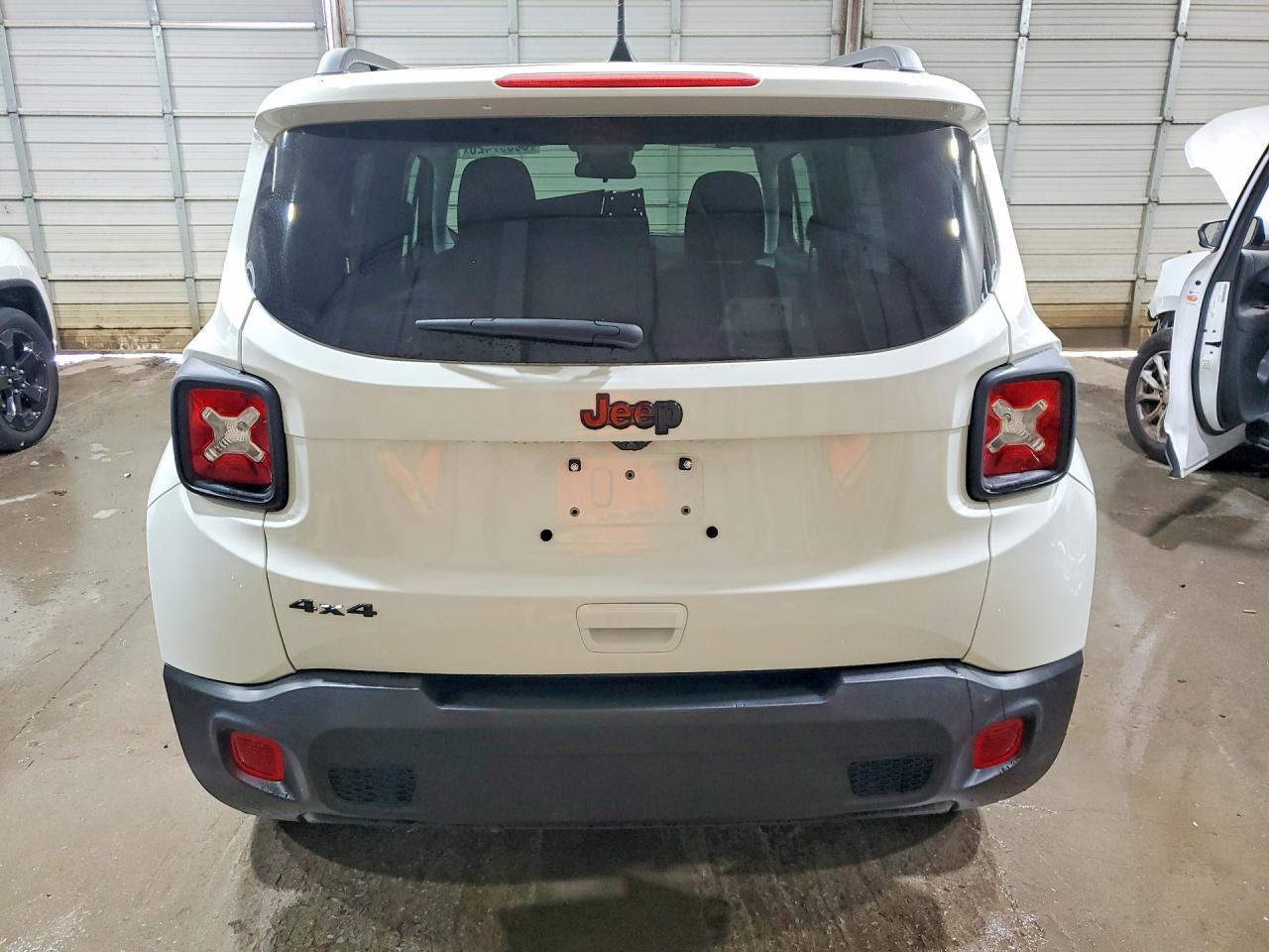 2023 JEEP RENEGADE LATITUDE photo 11