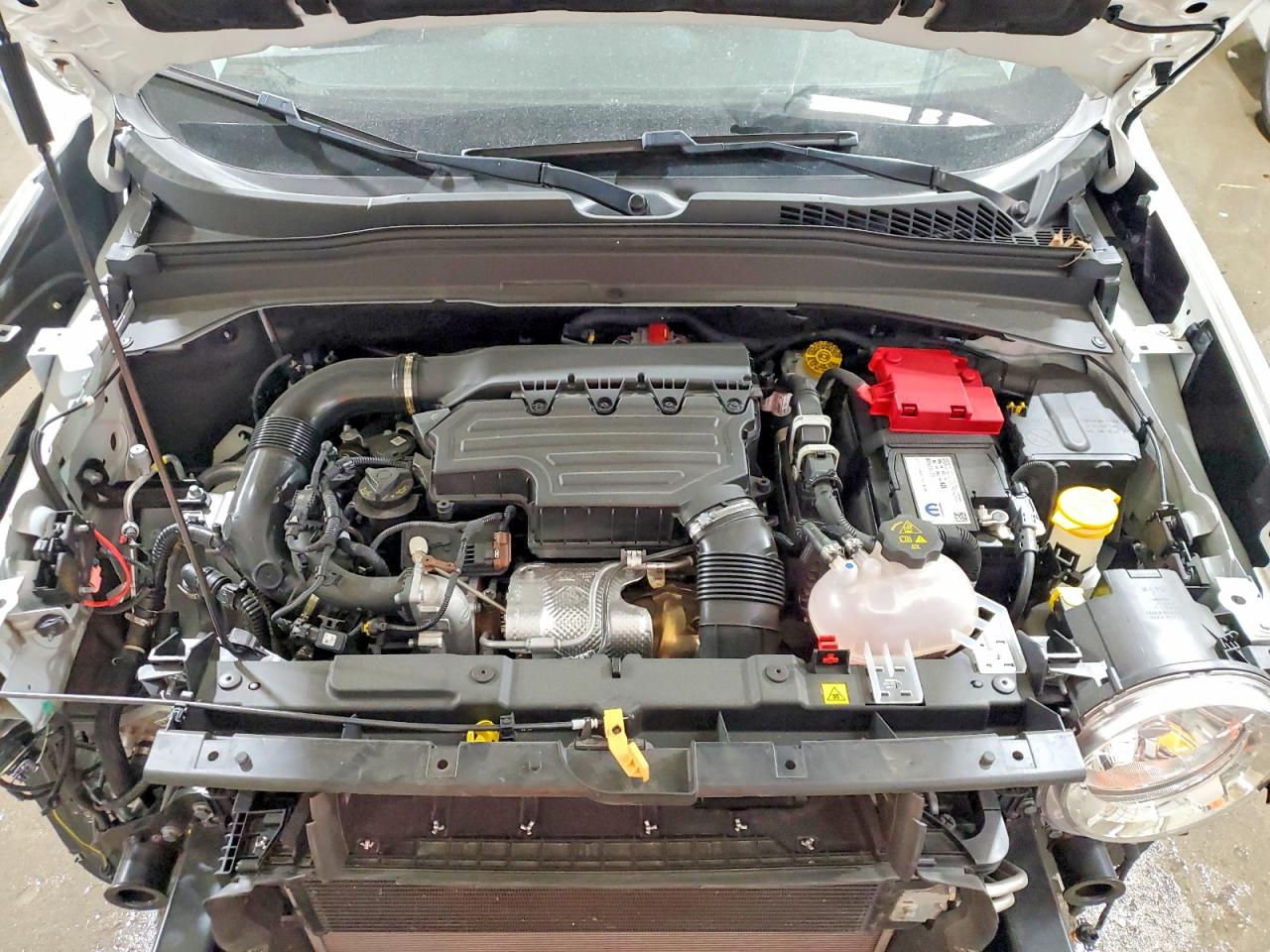 2023 JEEP RENEGADE LATITUDE photo 23