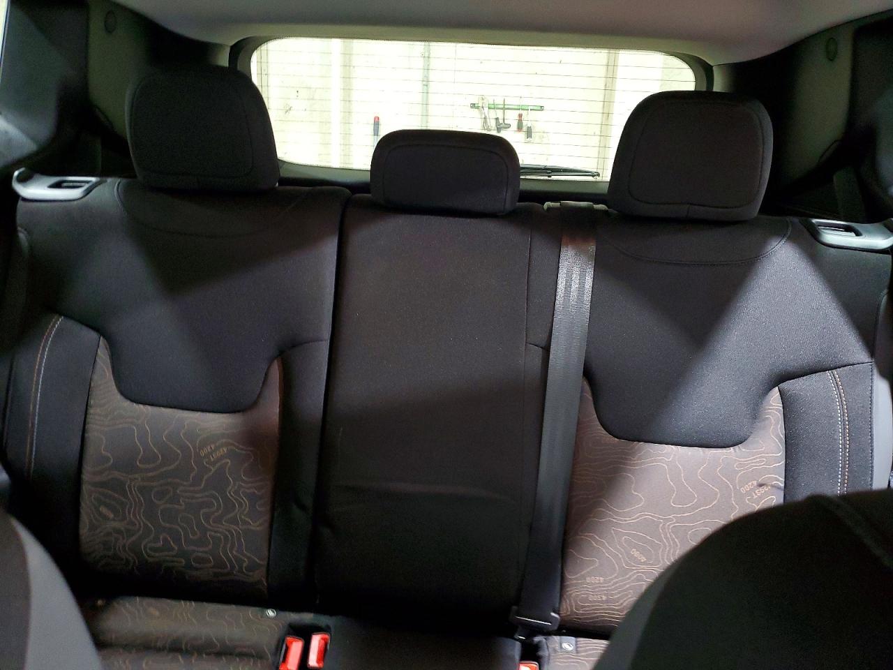 2023 JEEP RENEGADE LATITUDE photo 19