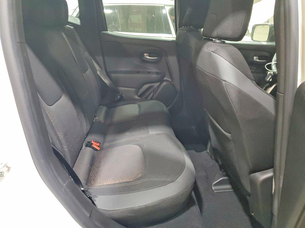 2023 JEEP RENEGADE LATITUDE photo 21