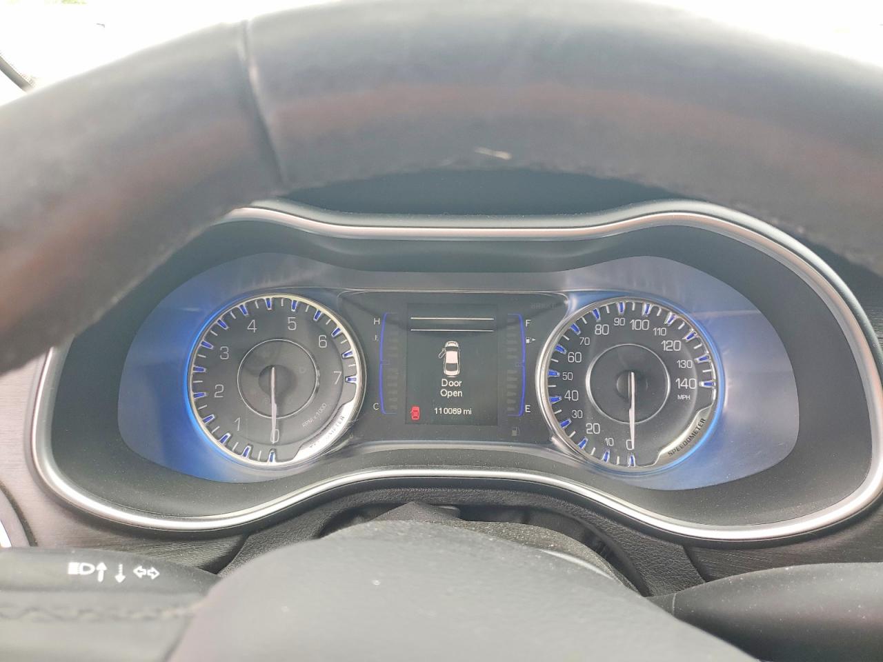2015 CHRYSLER 200 LIMITED photo 17