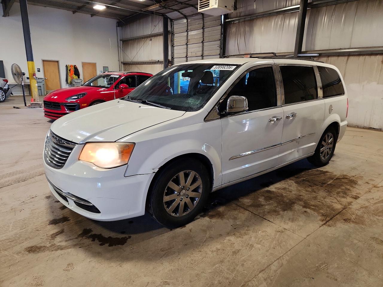 2012 CHRYSLER TOWN & COUNTRY