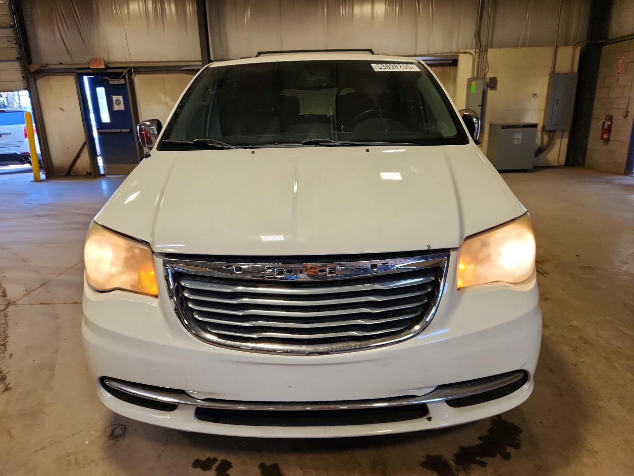 2012 CHRYSLER TOWN & COUNTRY TOURING L photo 5