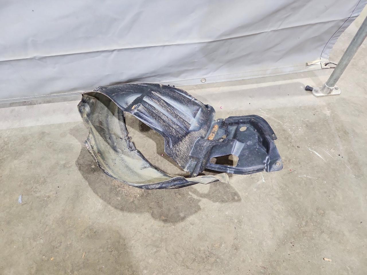 2013 TOYOTA COROLLA LE photo 34