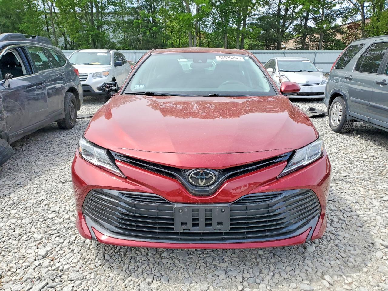 2019 TOYOTA CAMRY LE photo 5