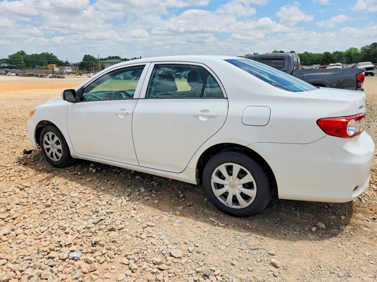 2012 TOYOTA COROLLA L photo 3