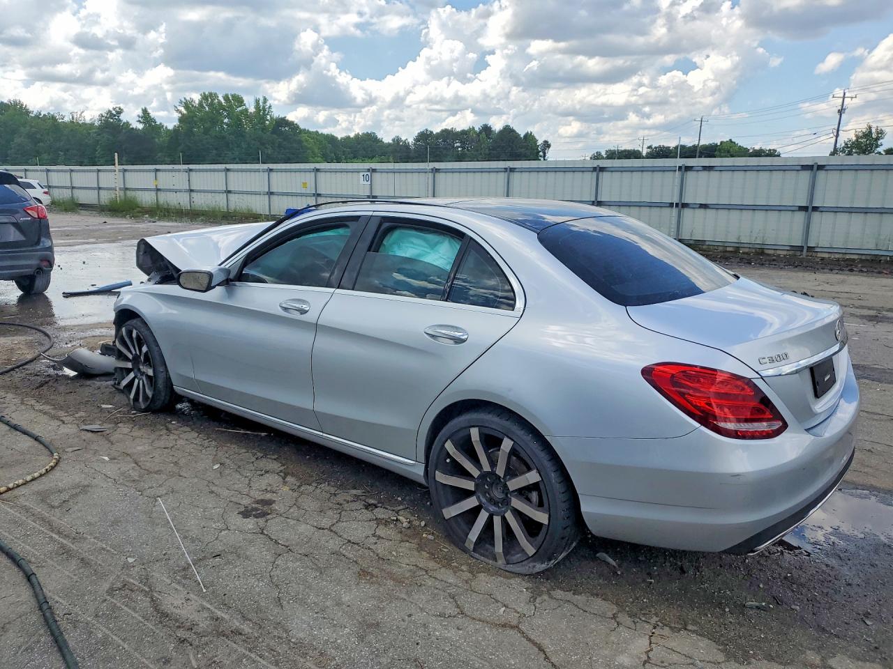 2015 MERCEDES-BENZ C 300 4MATIC photo 2