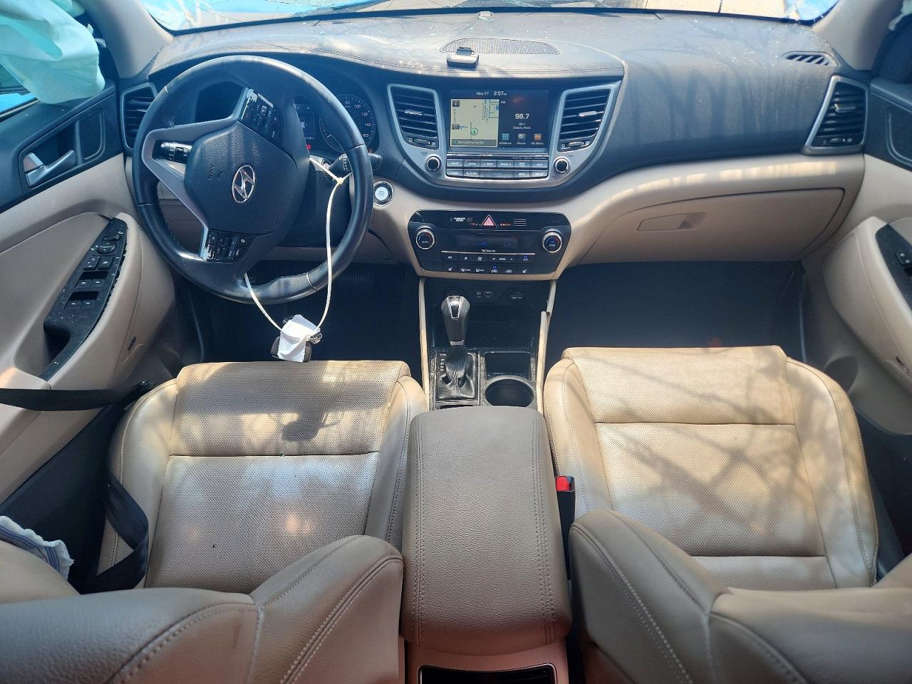 2017 HYUNDAI TUCSON SE PLUS photo 22