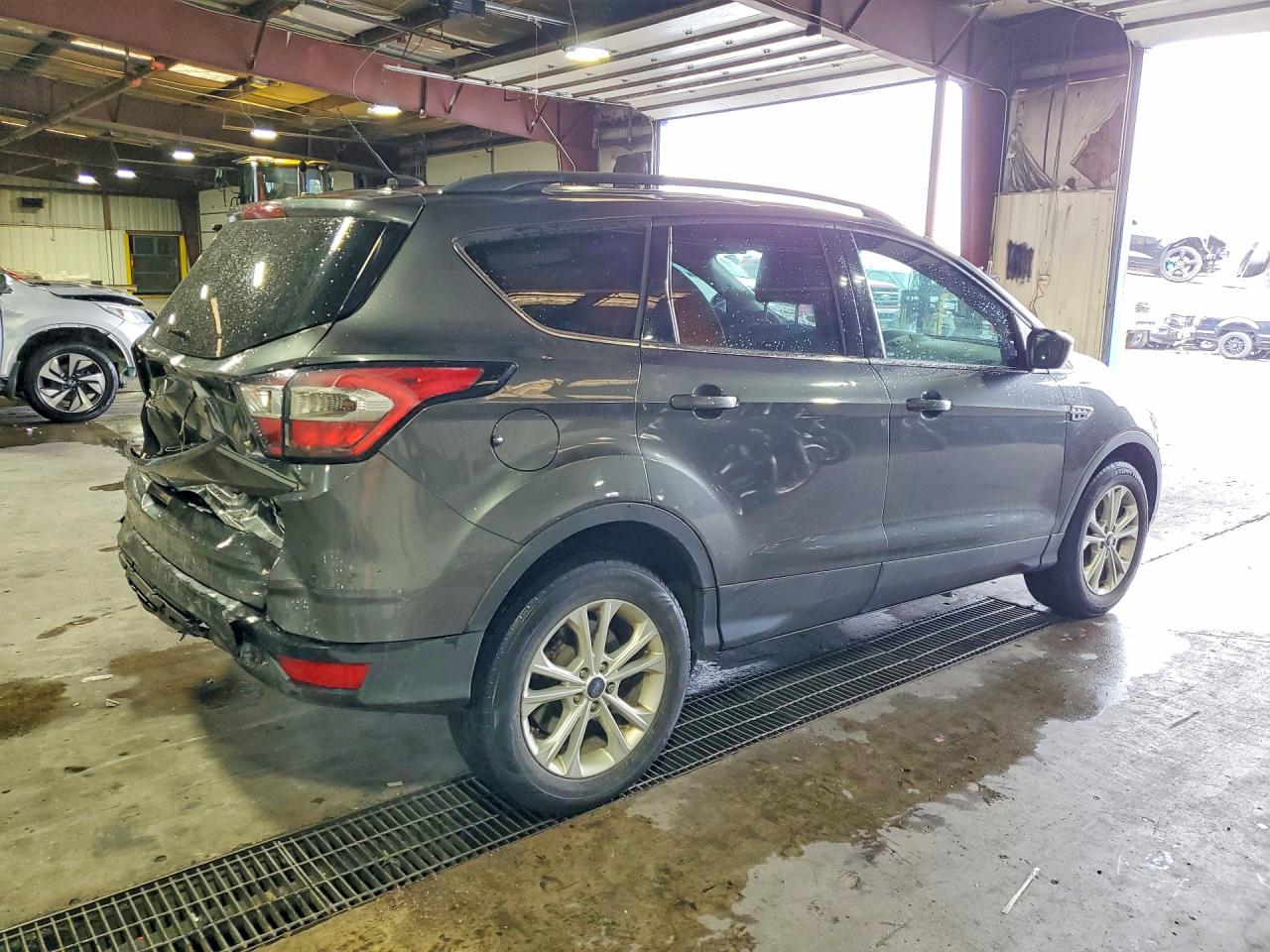 2017 FORD ESCAPE SE photo 5