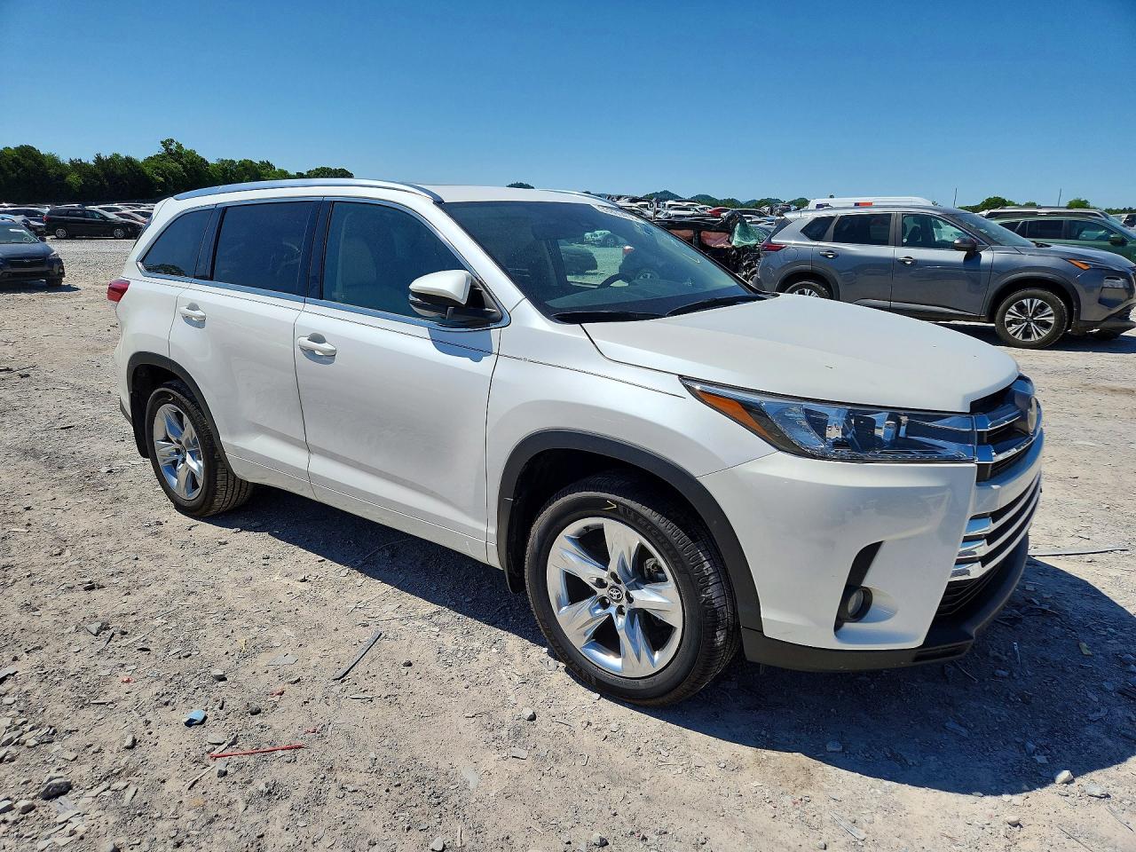 2018 TOYOTA HIGHLANDER LIMITED photo 4