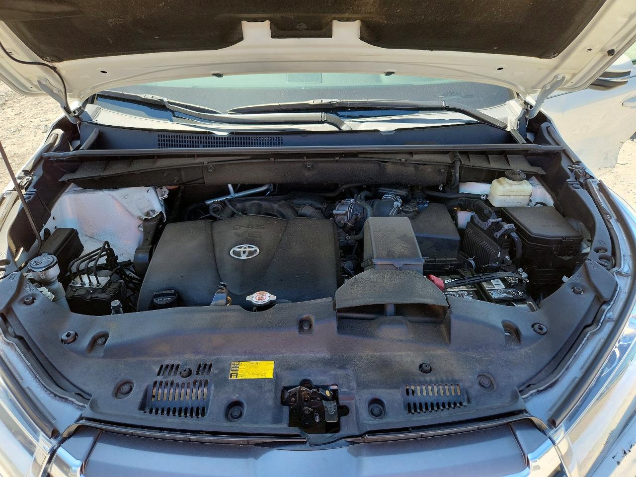 2018 TOYOTA HIGHLANDER LIMITED photo 12