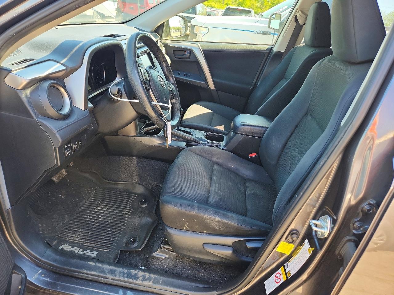 2018 TOYOTA RAV4 LE photo 13