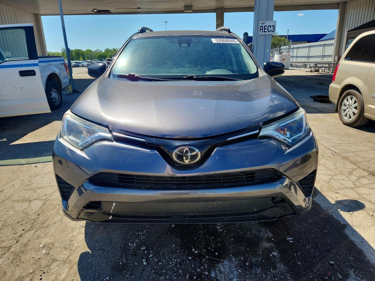 2018 TOYOTA RAV4 LE photo 9