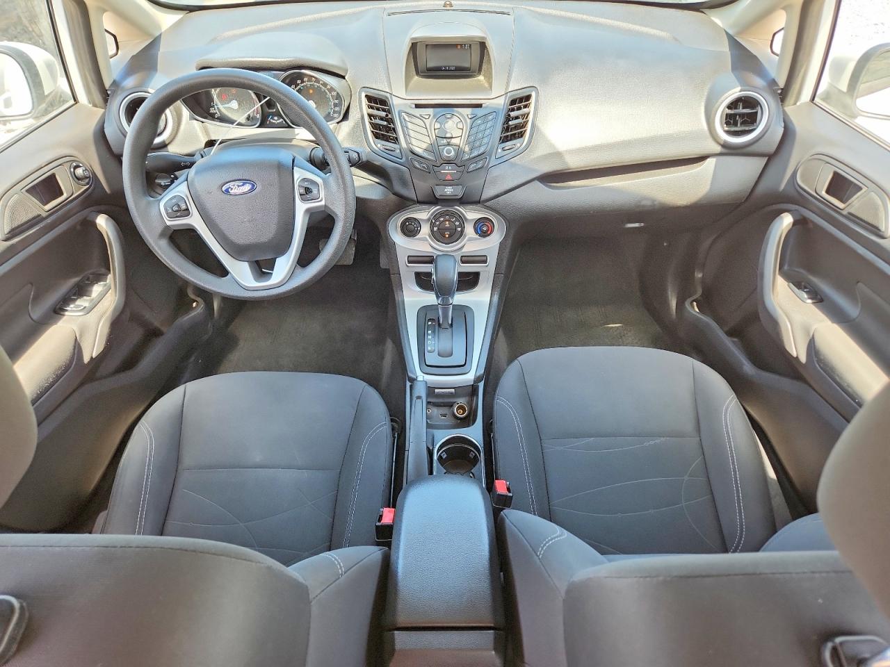 2019 FORD FIESTA SE photo 22