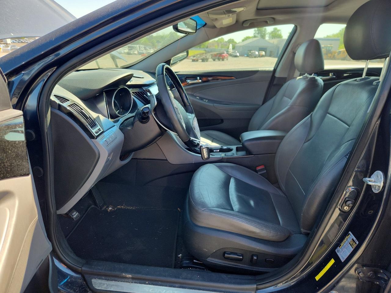 2011 HYUNDAI SONATA LIMITED 2.0T photo 13