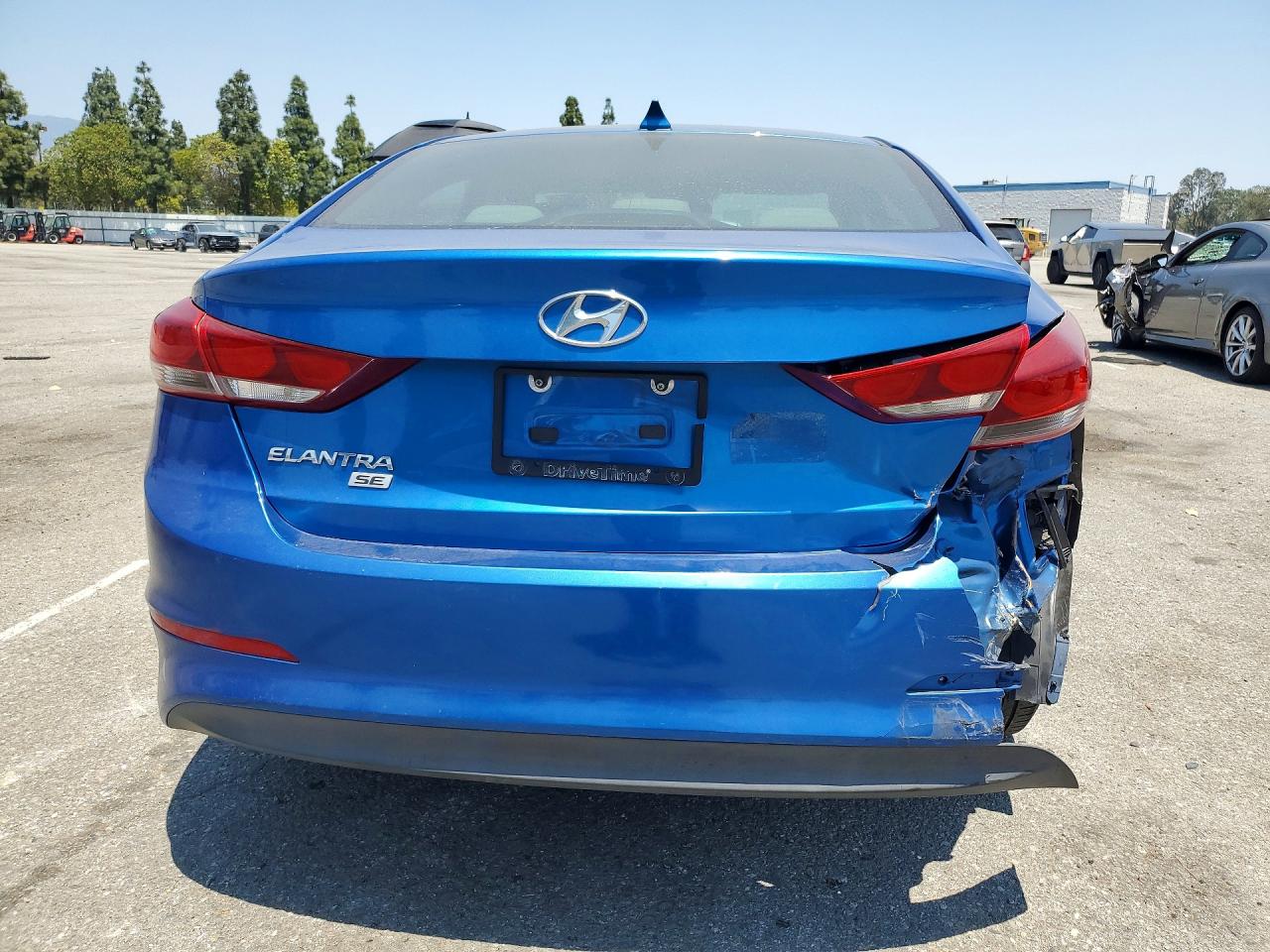 2017 HYUNDAI ELANTRA SE photo 11