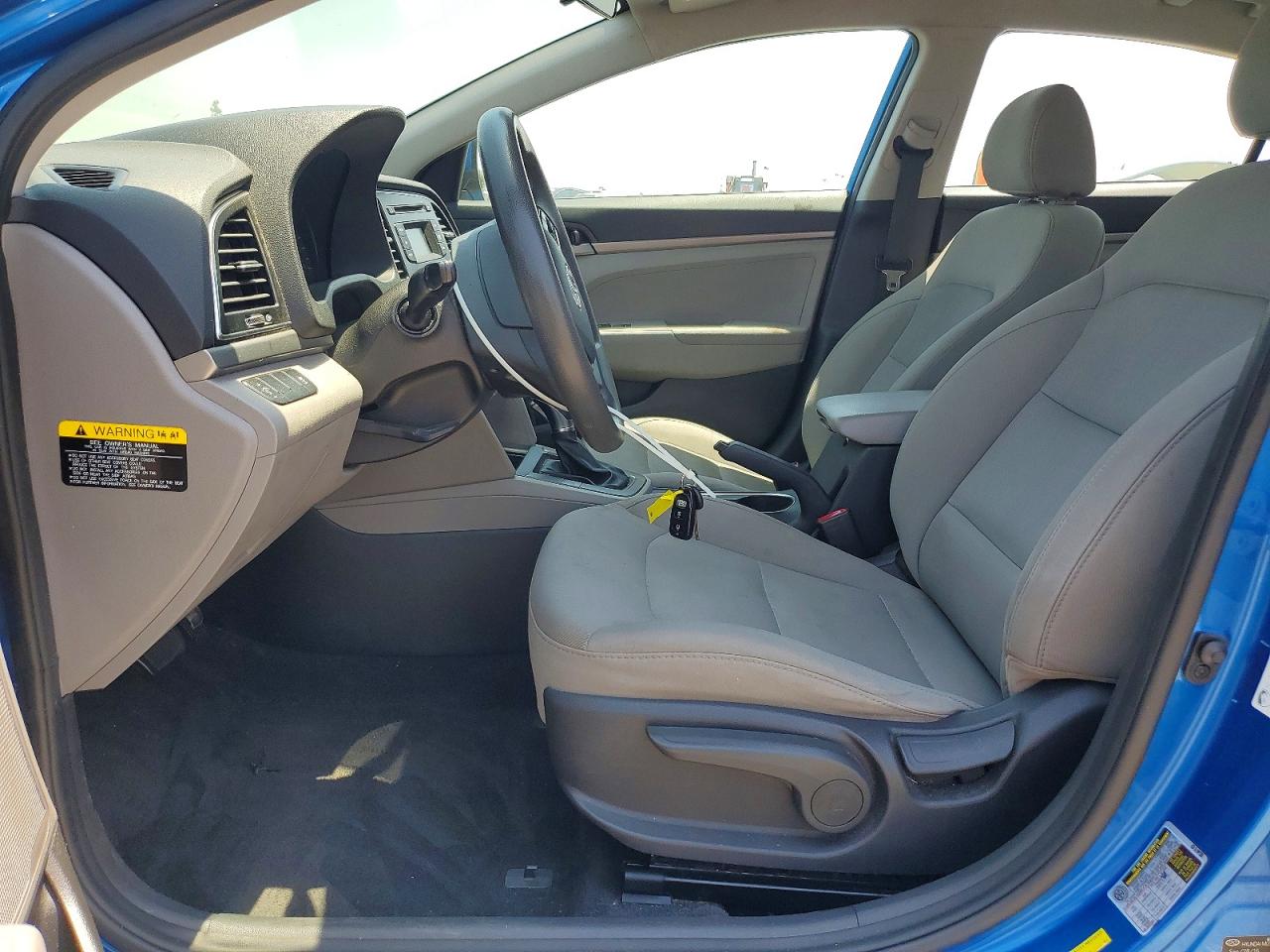 2017 HYUNDAI ELANTRA SE photo 13