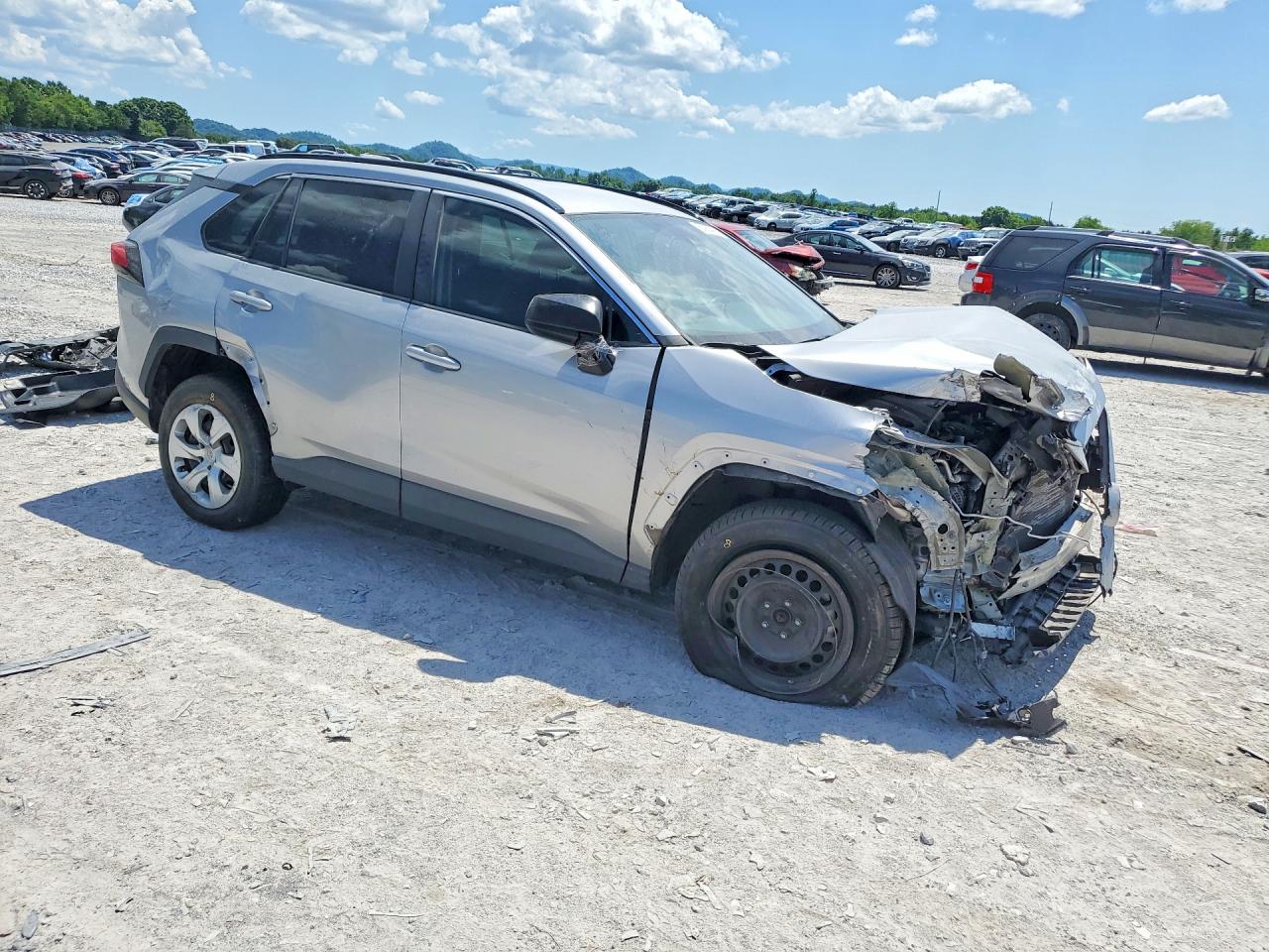 2019 TOYOTA RAV4 LE photo 10