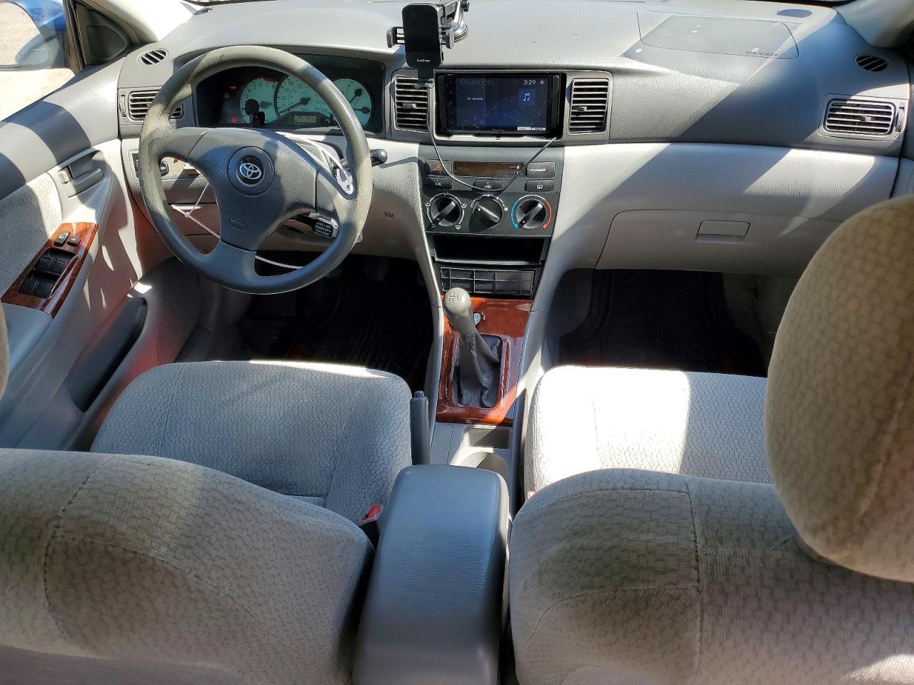 2004 TOYOTA COROLLA LE photo 15
