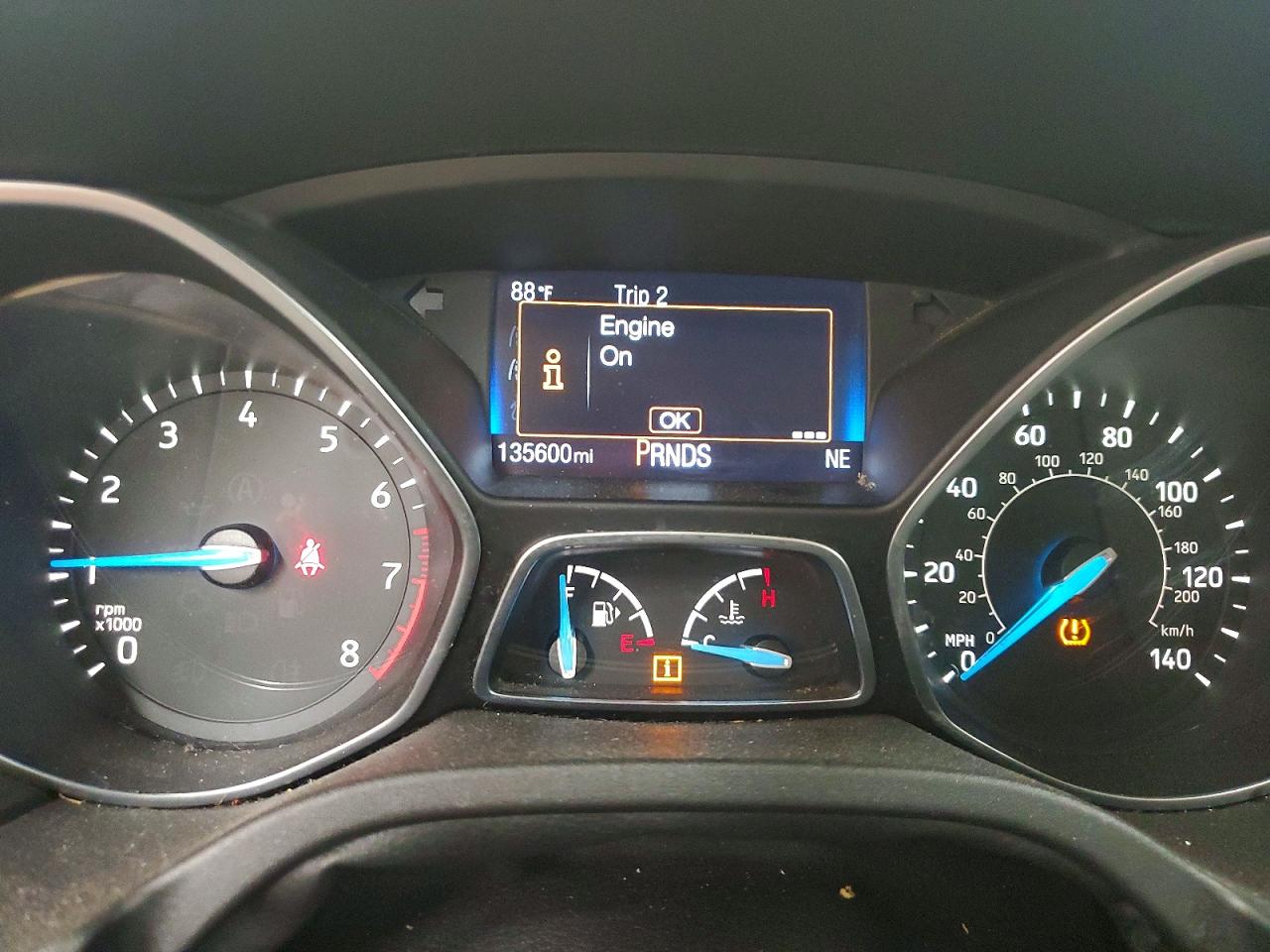 2017 FORD FOCUS SE photo 9