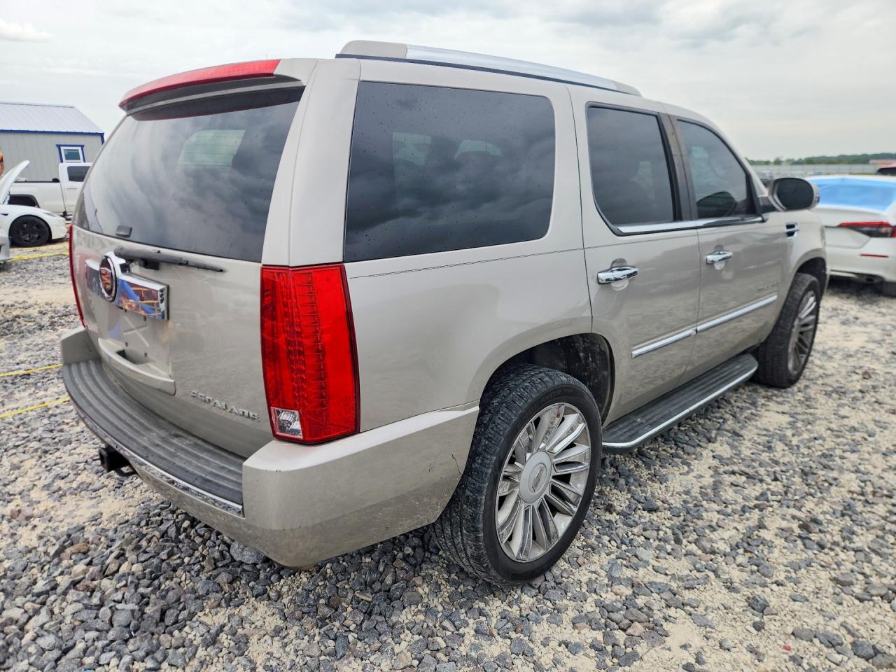 2009 CADILLAC ESCALADE photo 7