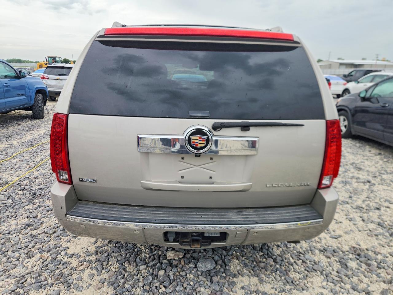2009 CADILLAC ESCALADE photo 16