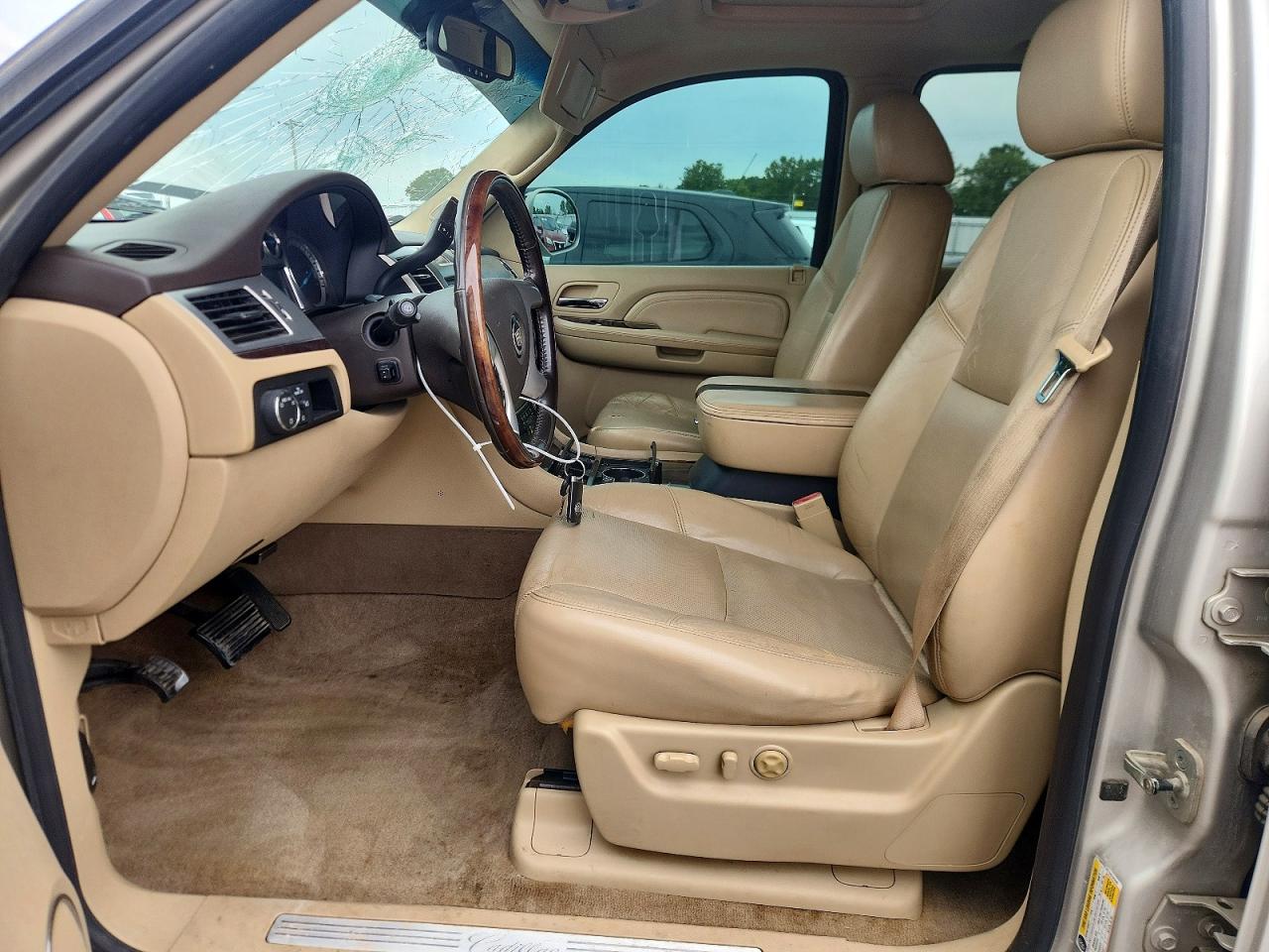2009 CADILLAC ESCALADE photo 19
