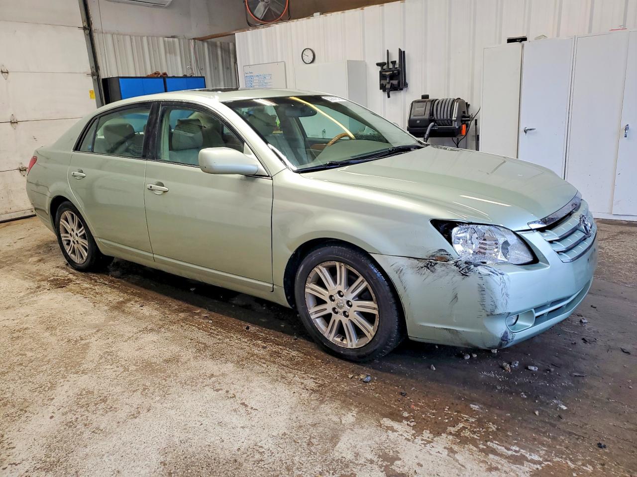 2006 TOYOTA AVALON LIMITED photo 10