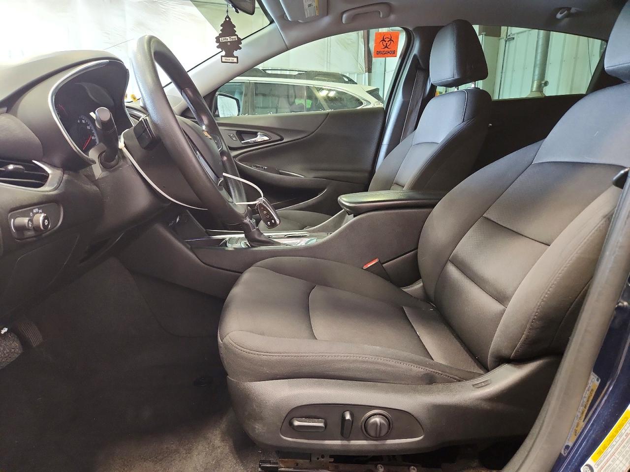 2021 CHEVROLET MALIBU LT photo 13