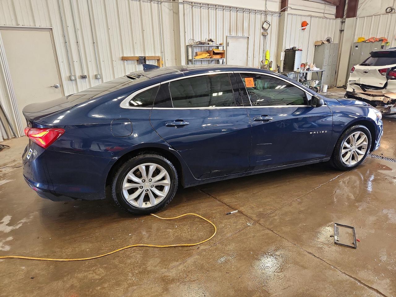 2021 CHEVROLET MALIBU LT photo 5