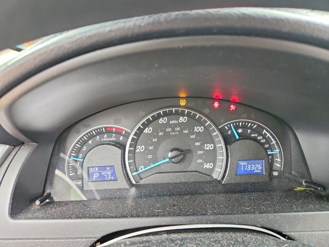 2012 TOYOTA CAMRY LE photo 17
