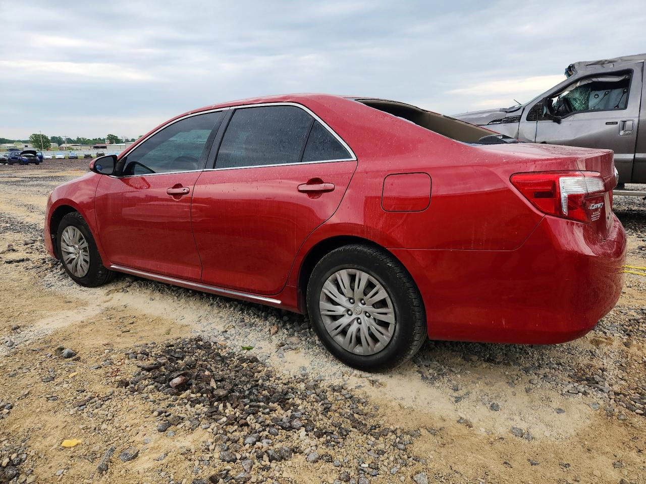 2012 TOYOTA CAMRY LE photo 3