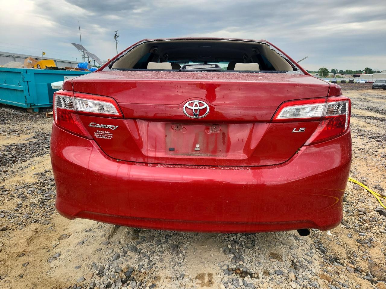 2012 TOYOTA CAMRY LE photo 11