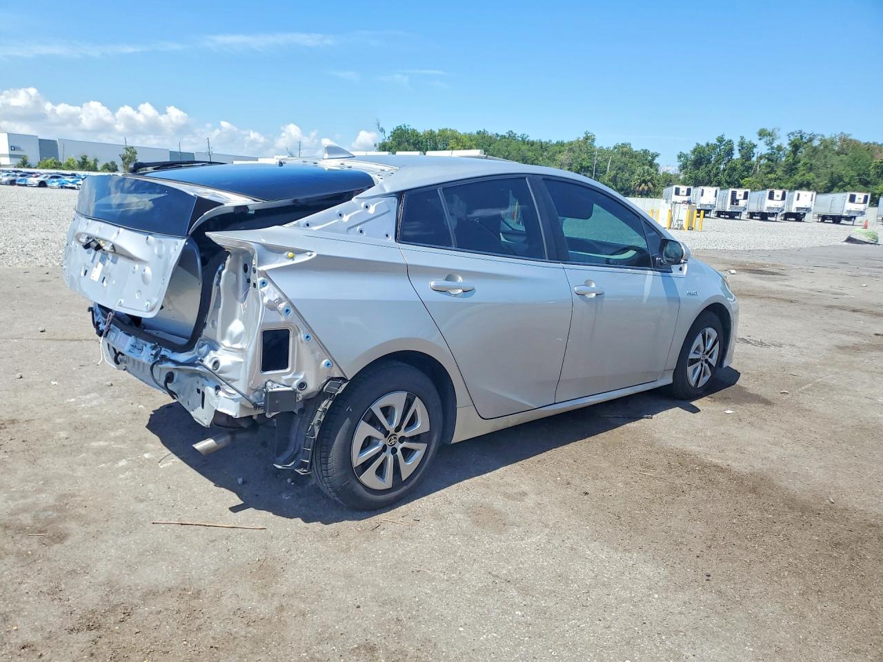 2018 TOYOTA PRIUS TWO photo 7