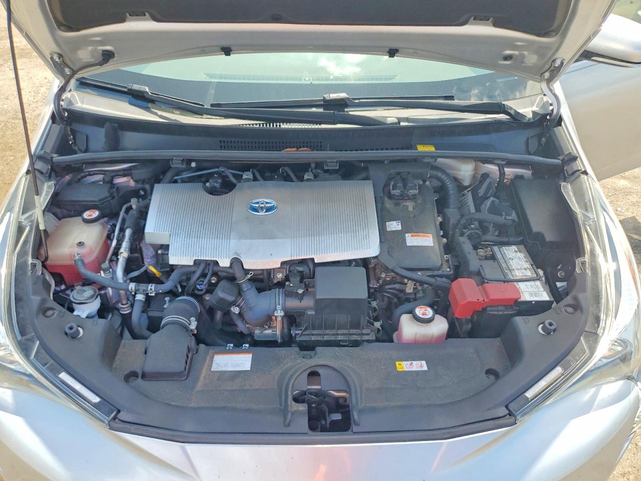 2018 TOYOTA PRIUS TWO photo 31
